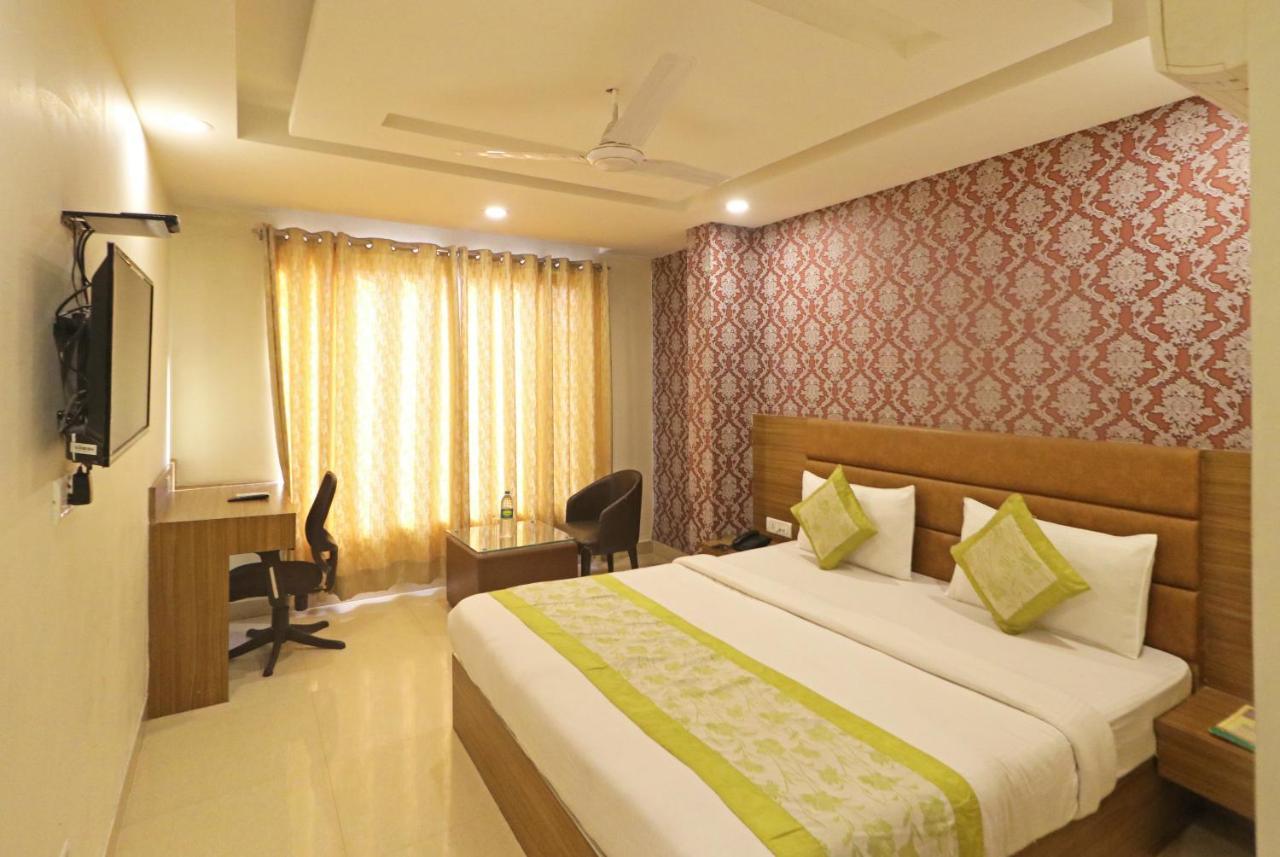 Hotel Ronit Royal Delhi Airport By D'Capitol Νέο Δελχί Εξωτερικό φωτογραφία