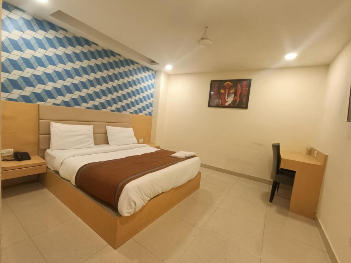 Hotel Ronit Royal Delhi Airport By D'Capitol Νέο Δελχί Εξωτερικό φωτογραφία