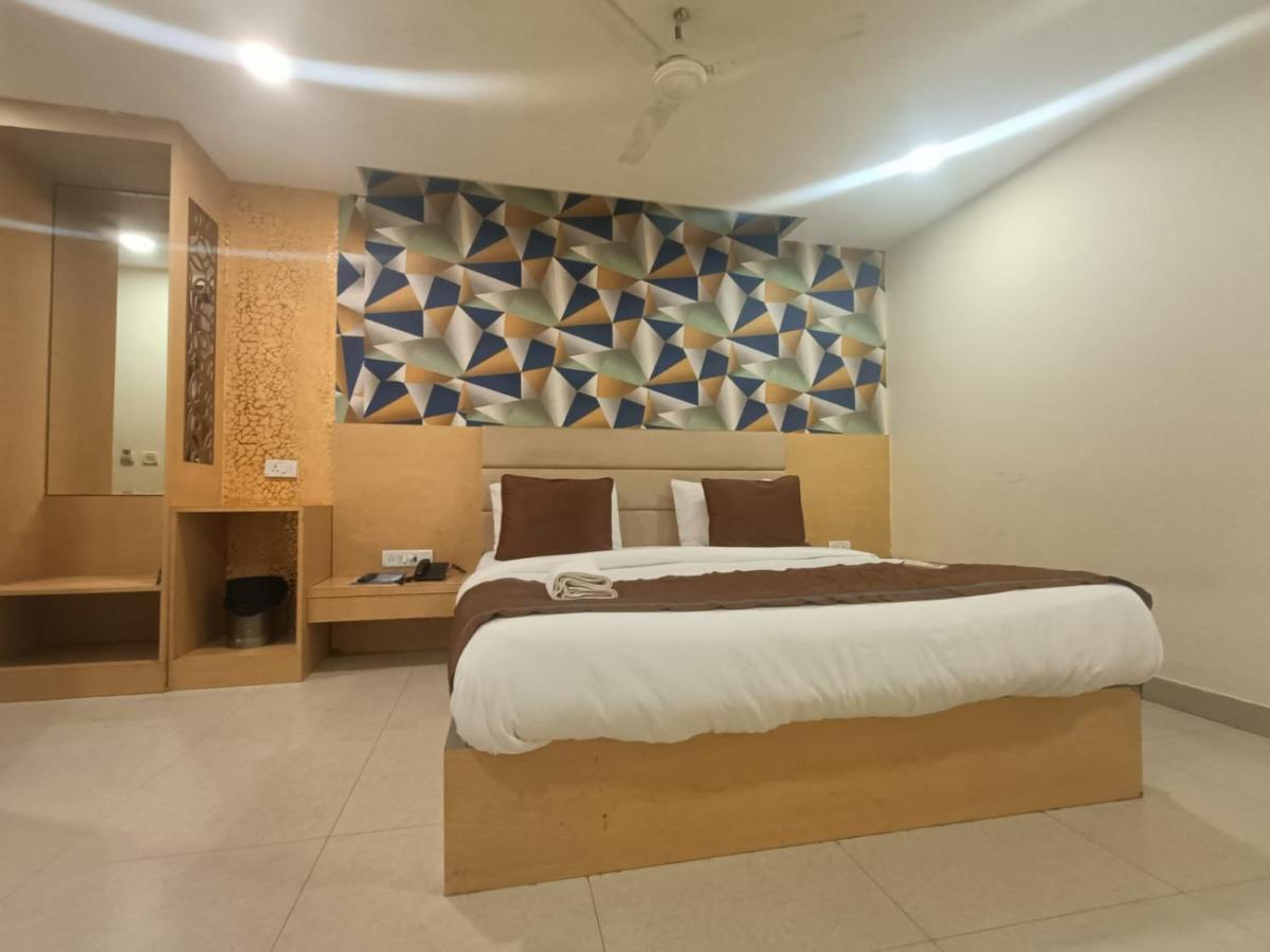 Hotel Ronit Royal Delhi Airport By D'Capitol Νέο Δελχί Εξωτερικό φωτογραφία