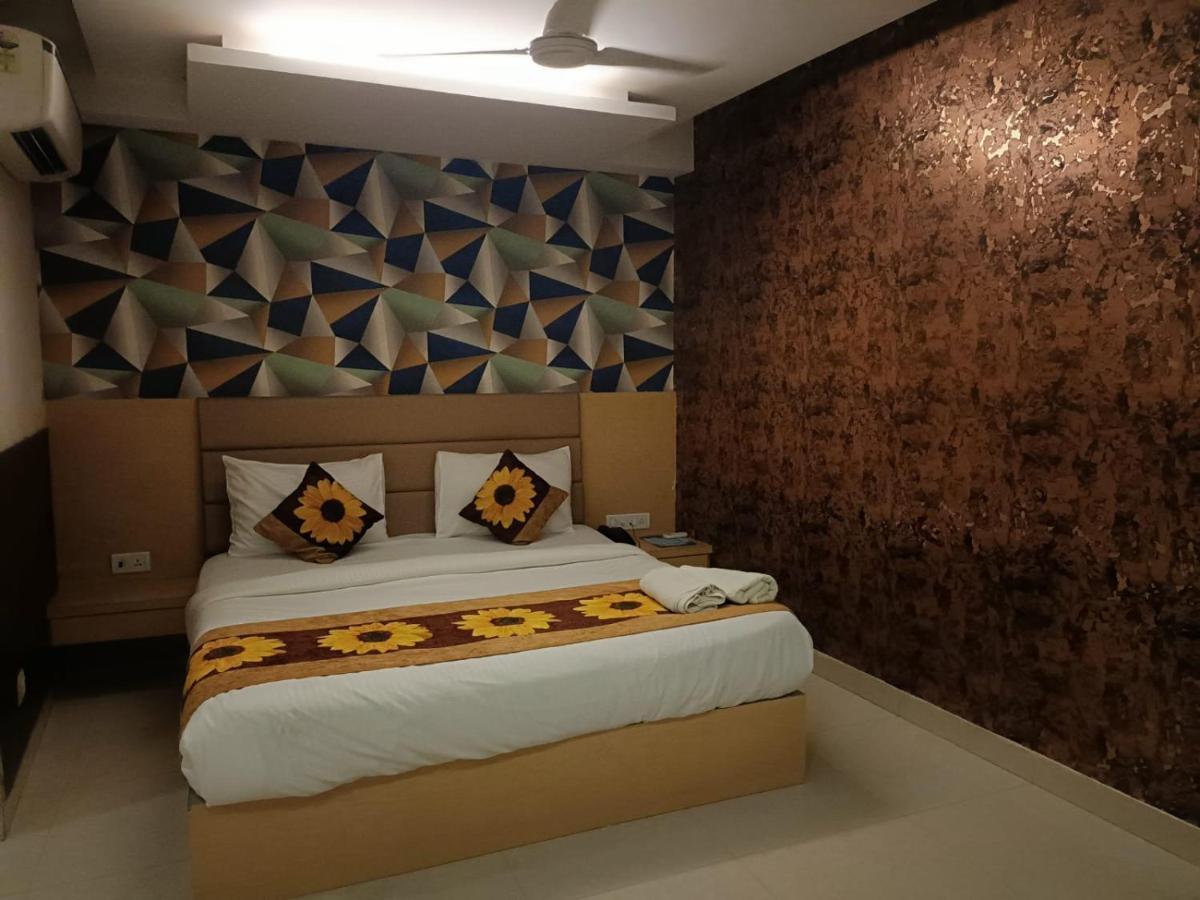 Hotel Ronit Royal Delhi Airport By D'Capitol Νέο Δελχί Εξωτερικό φωτογραφία