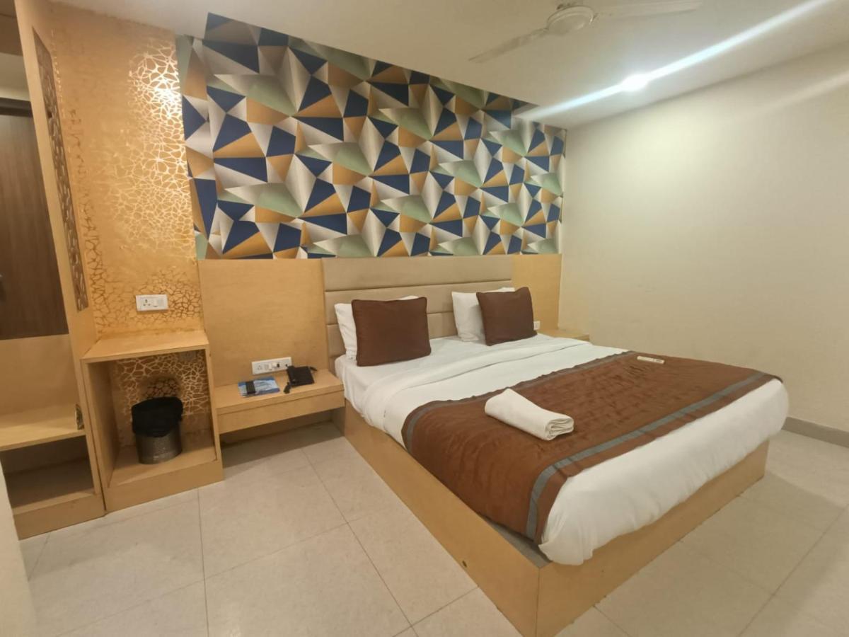 Hotel Ronit Royal Delhi Airport By D'Capitol Νέο Δελχί Εξωτερικό φωτογραφία