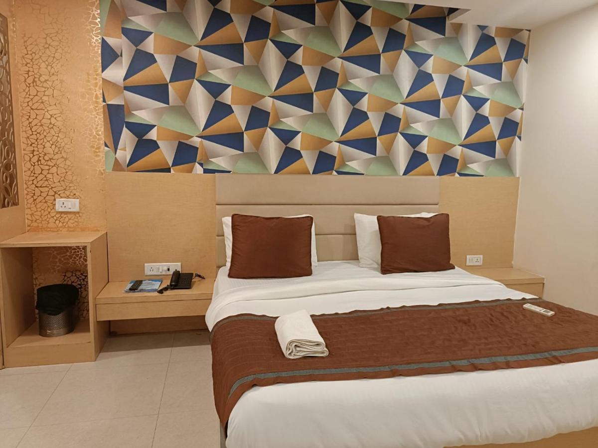 Hotel Ronit Royal Delhi Airport By D'Capitol Νέο Δελχί Εξωτερικό φωτογραφία