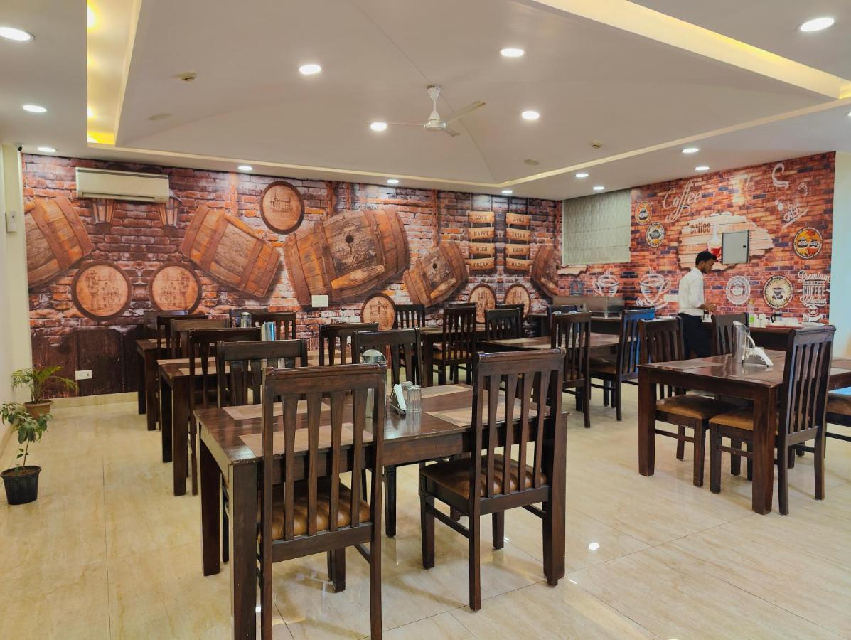 Hotel Ronit Royal Delhi Airport By D'Capitol Νέο Δελχί Εξωτερικό φωτογραφία