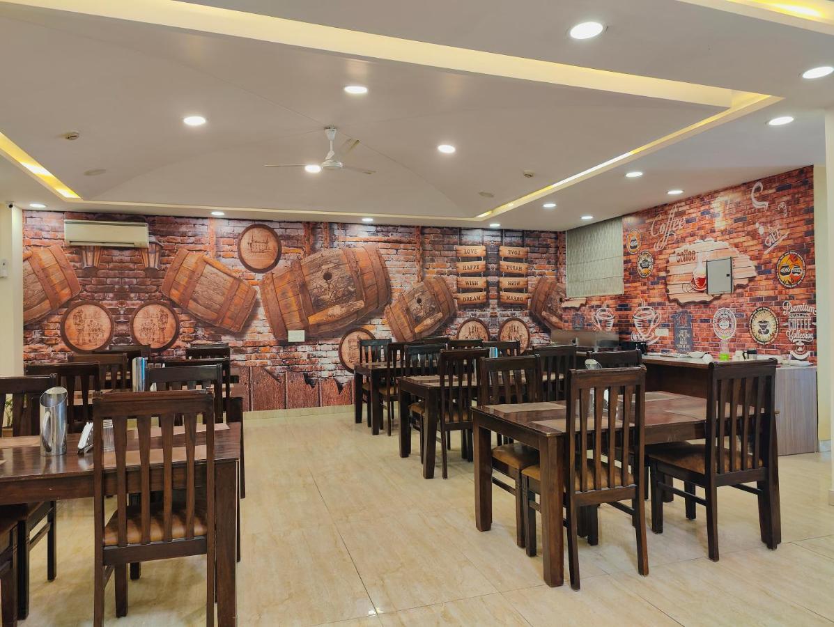 Hotel Ronit Royal Delhi Airport By D'Capitol Νέο Δελχί Εξωτερικό φωτογραφία