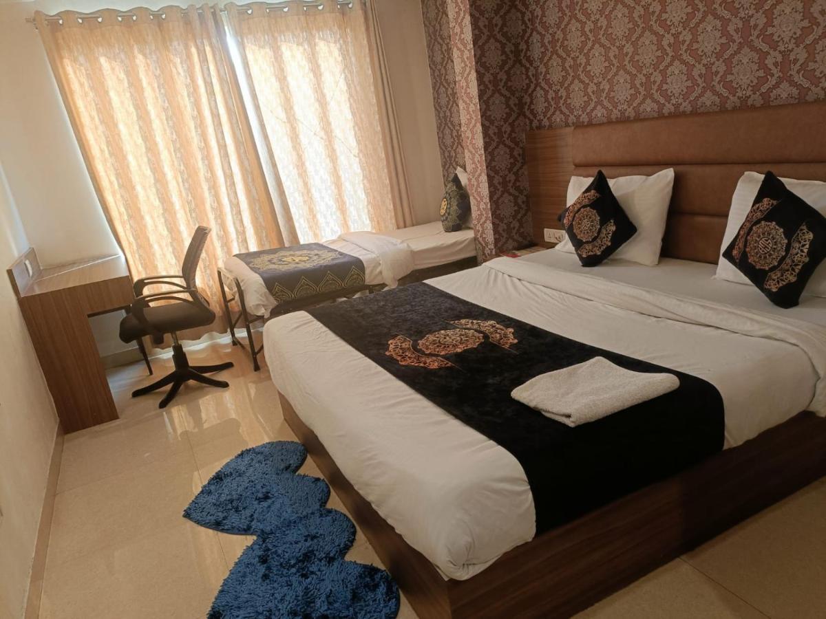 Hotel Ronit Royal Delhi Airport By D'Capitol Νέο Δελχί Εξωτερικό φωτογραφία