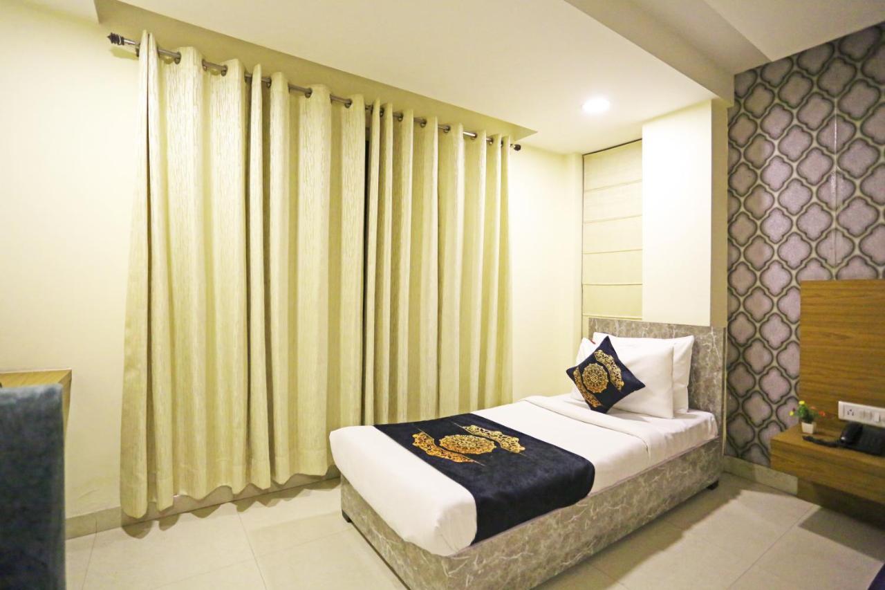 Hotel Ronit Royal Delhi Airport By D'Capitol Νέο Δελχί Εξωτερικό φωτογραφία